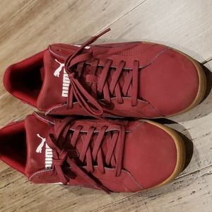 Puma maroon with gum bottom